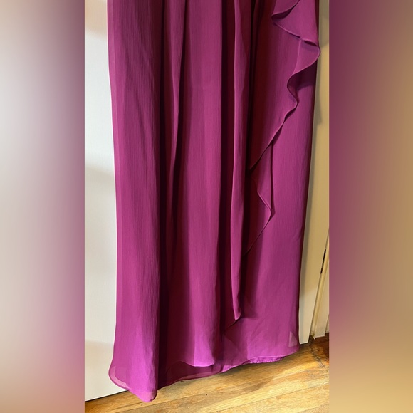 David’s Bridal Long Strapless Chiffon Formal Prom Dress - Picture 5 of 8